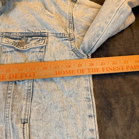 Banana Republic Light Wash Distressed Denim Jacket Womens XS Acid Wash Trucker - Picture 7 of 10